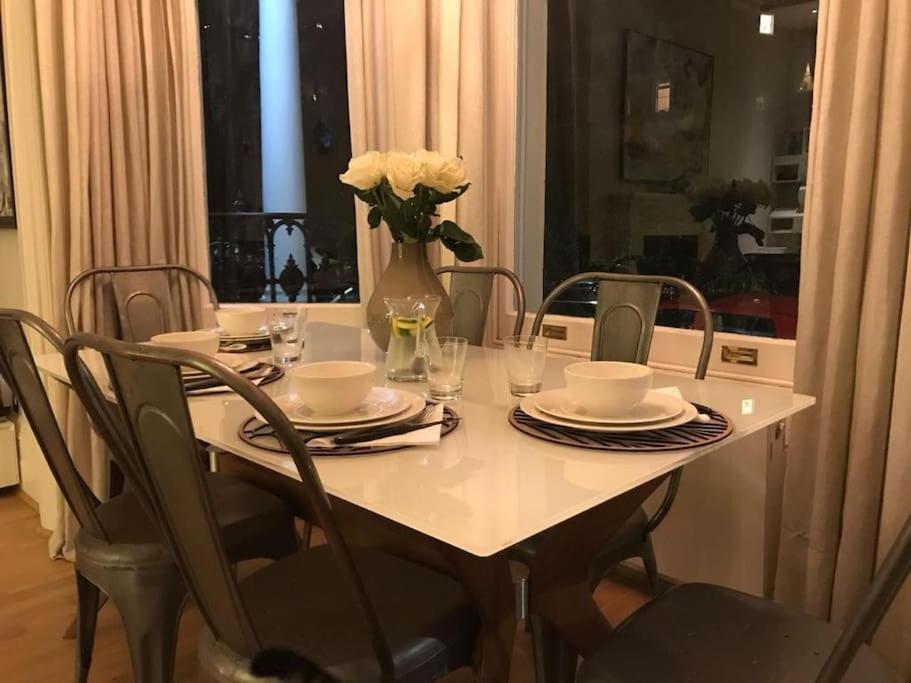 Stunning 2 Bed/2Bath Flat In Heart Of Kensington Londres Exterior foto