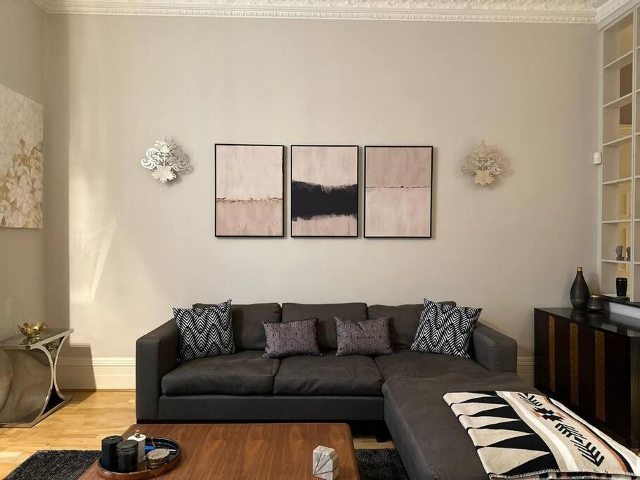 Stunning 2 Bed/2Bath Flat In Heart Of Kensington Londres Exterior foto