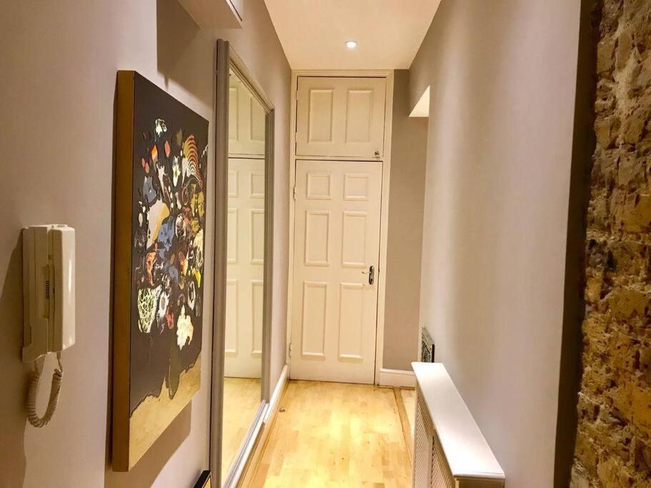 Stunning 2 Bed/2Bath Flat In Heart Of Kensington Londres Exterior foto